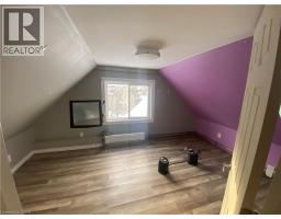 32 SIMEON Street - 16