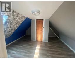 32 SIMEON Street - 17