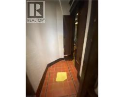 32 SIMEON Street - 28