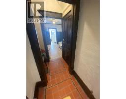 32 SIMEON Street - 32