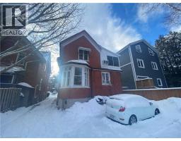 32 SIMEON Street - 41