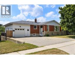 373 HILLCREST Road - 3