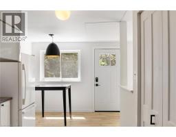 373 HILLCREST Road - 32