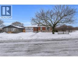 373 HILLCREST Road - 3