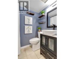 34 ROSEBANK Crescent - 21