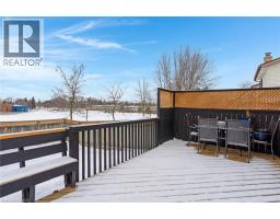 34 ROSEBANK Crescent - 22