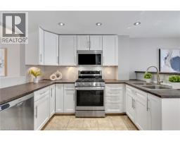 34 ROSEBANK Crescent - 6