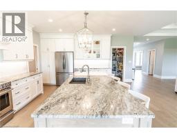 21 HUDSON Drive - 12