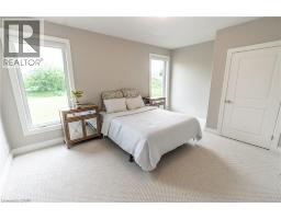 21 HUDSON Drive - 35