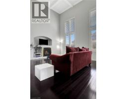 320 ROBERT FERRIE Drive - 7