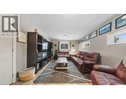 95 BRANTFORD Road - 21