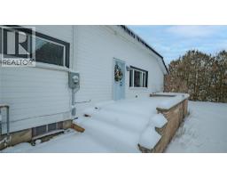 95 BRANTFORD Road - 30