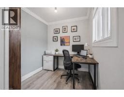 13 SPIERS Crescent - 21