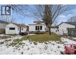 13 SPIERS Crescent - 31