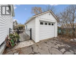 13 SPIERS Crescent - 34