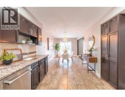 42 ROMAN Crescent - 10