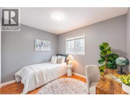 42 ROMAN Crescent - 17