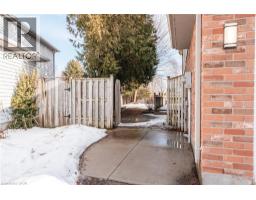 42 ROMAN Crescent - 47