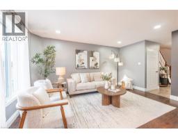 42 ROMAN Crescent - 7