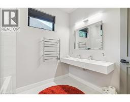 114 REDING Road - 37