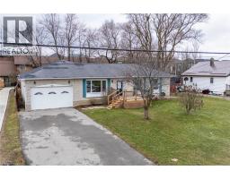 111 KING Street E - 25