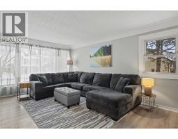 46 DUFFERIN Street - 11