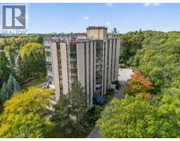 20 BERKLEY Road UnitNo. 204 - 40