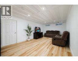 23 DOOLEY Drive - 25