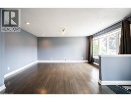 66 BELWOOD Crescent - 4