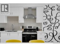 15 GLEBE Street UnitNo. 605 - 12