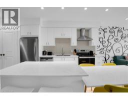 15 GLEBE Street UnitNo. 605 - 13