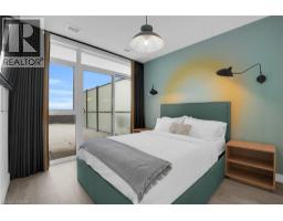 15 GLEBE Street UnitNo. 605 - 18