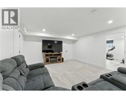 9 MACNEIL Court - 27