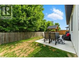 9 MACNEIL Court - 35