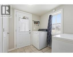 43 MAIN Street N - 4