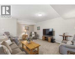 16 PICCADILLY Square - 23