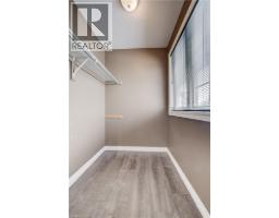 213 FALCON Drive - 20