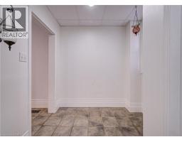 186 WELLINGTON Street - 23