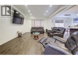 82 CASTLEBAY Street - 11