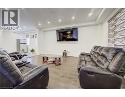 82 CASTLEBAY Street - 13