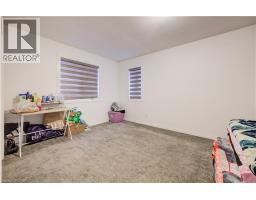 82 CASTLEBAY Street - 26