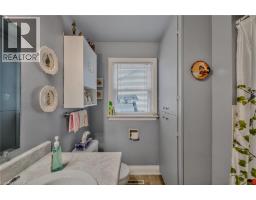 49 W DAVIS Street W - 14