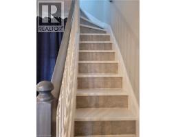 566-570 MAIN Street E - 44