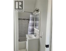 566-570 MAIN Street E - 45