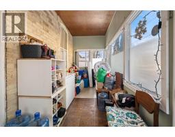 566-570 MAIN Street E - 6