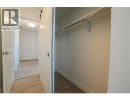 15 GLEBE Street UnitNo. 1701 - 14