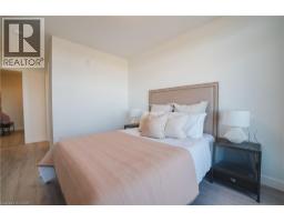 15 GLEBE Street UnitNo. 1701 - 17