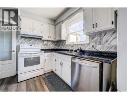 52 UXBRIDGE Crescent - 11