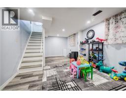 52 UXBRIDGE Crescent - 18