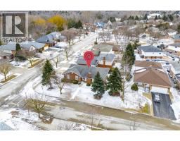 556 STANWOOD Crescent - 3